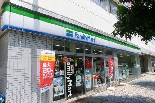 　ファミリーマート横須賀若松町店（コンビニ）／415m　