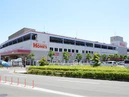 ヨコスカ中央ハイツ　島忠ホームズ横須賀店（ホームセンター）／921m　