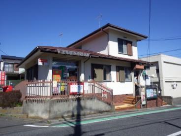 　横須賀岩戸郵便局（郵便局）／834m　